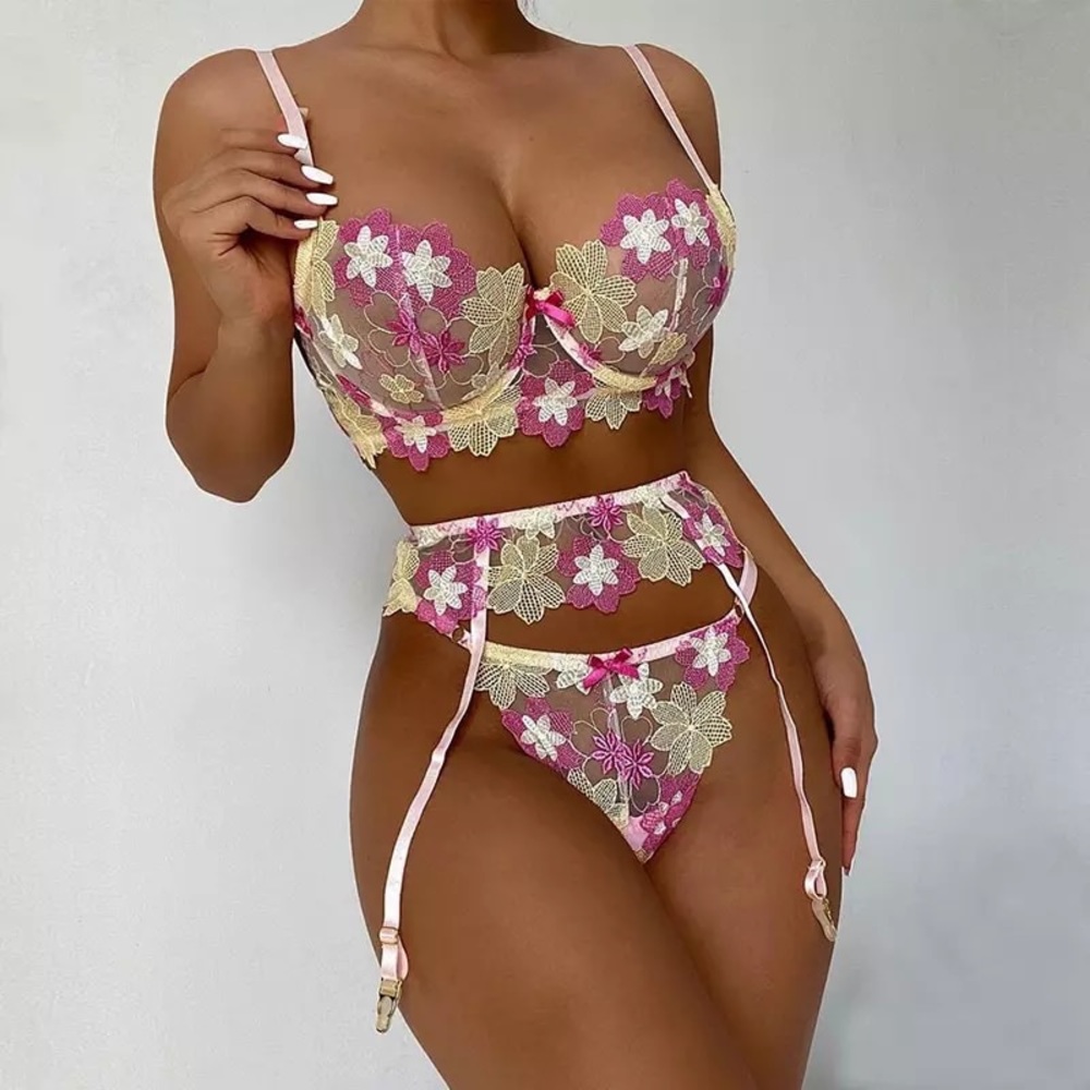 Lingerie set - Picture 2 of 4